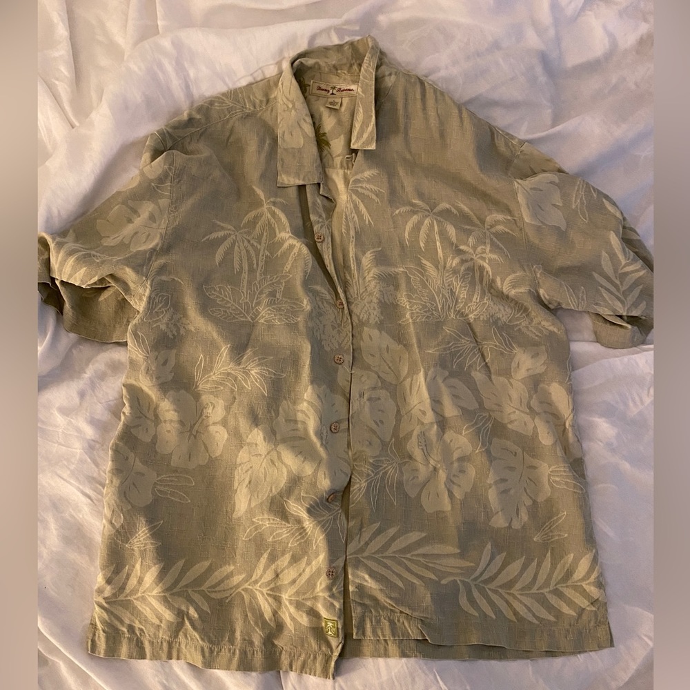 Tommy Bahama Vintage Mens Button Down Short Sleeve Silk Hawaiian Shirt - Size L